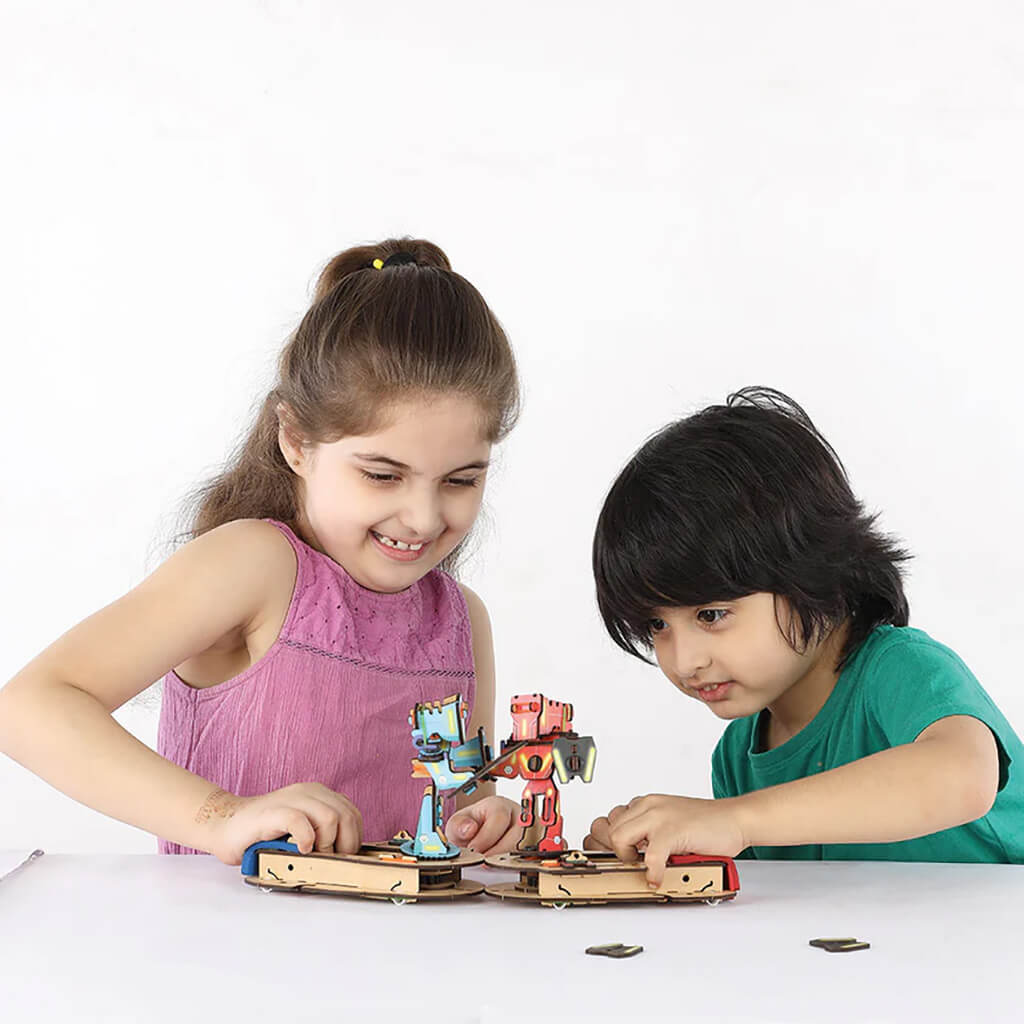 Clash of Cyborgs STEM Kit - Smartivity