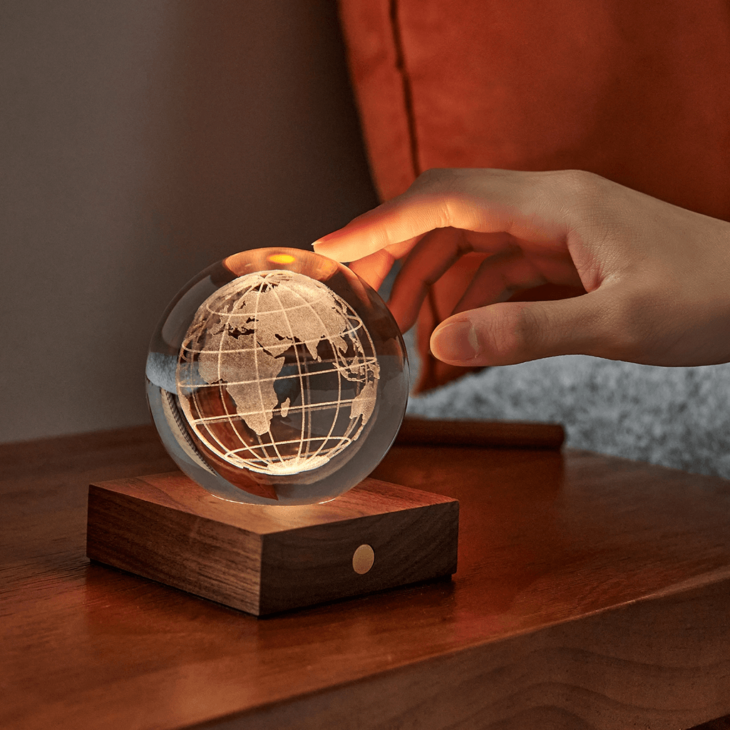 Globe Amber Crystal Light - Gingko Design