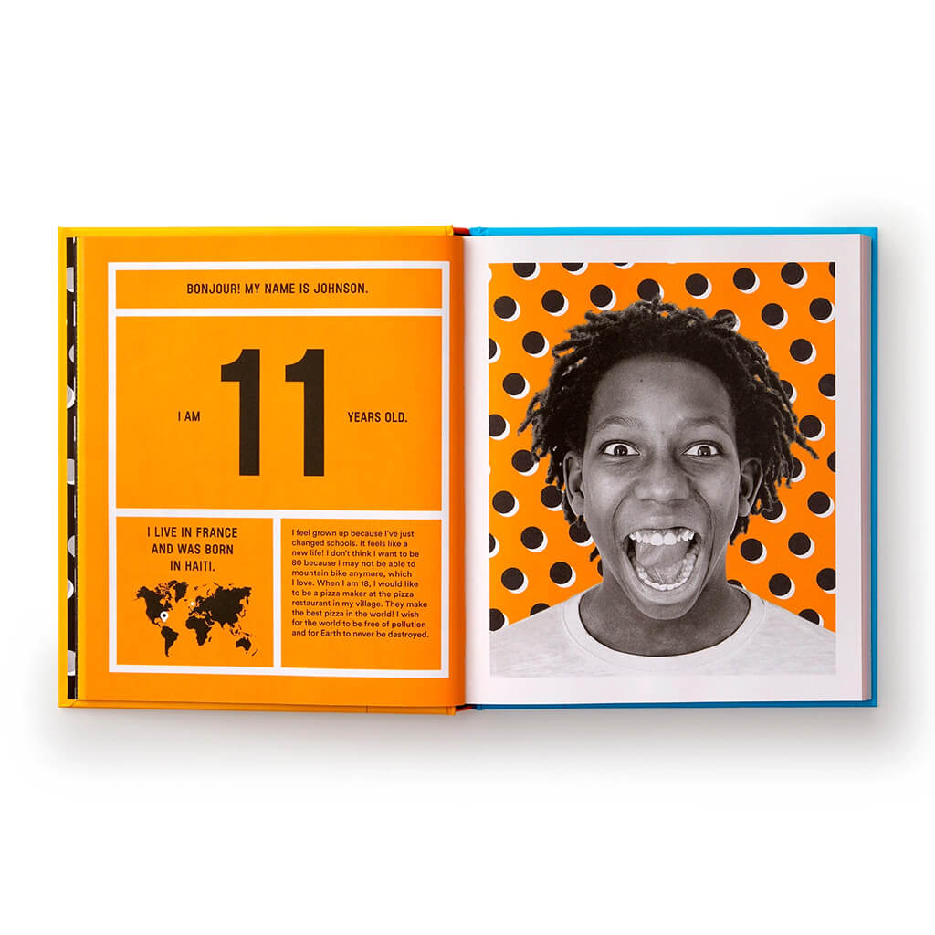 How Old Am I? 100 Faces From Around The World - Phaidon Press (Hardback)