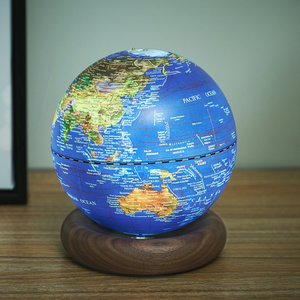 AtlasGlobe Lamp - Gingko Design