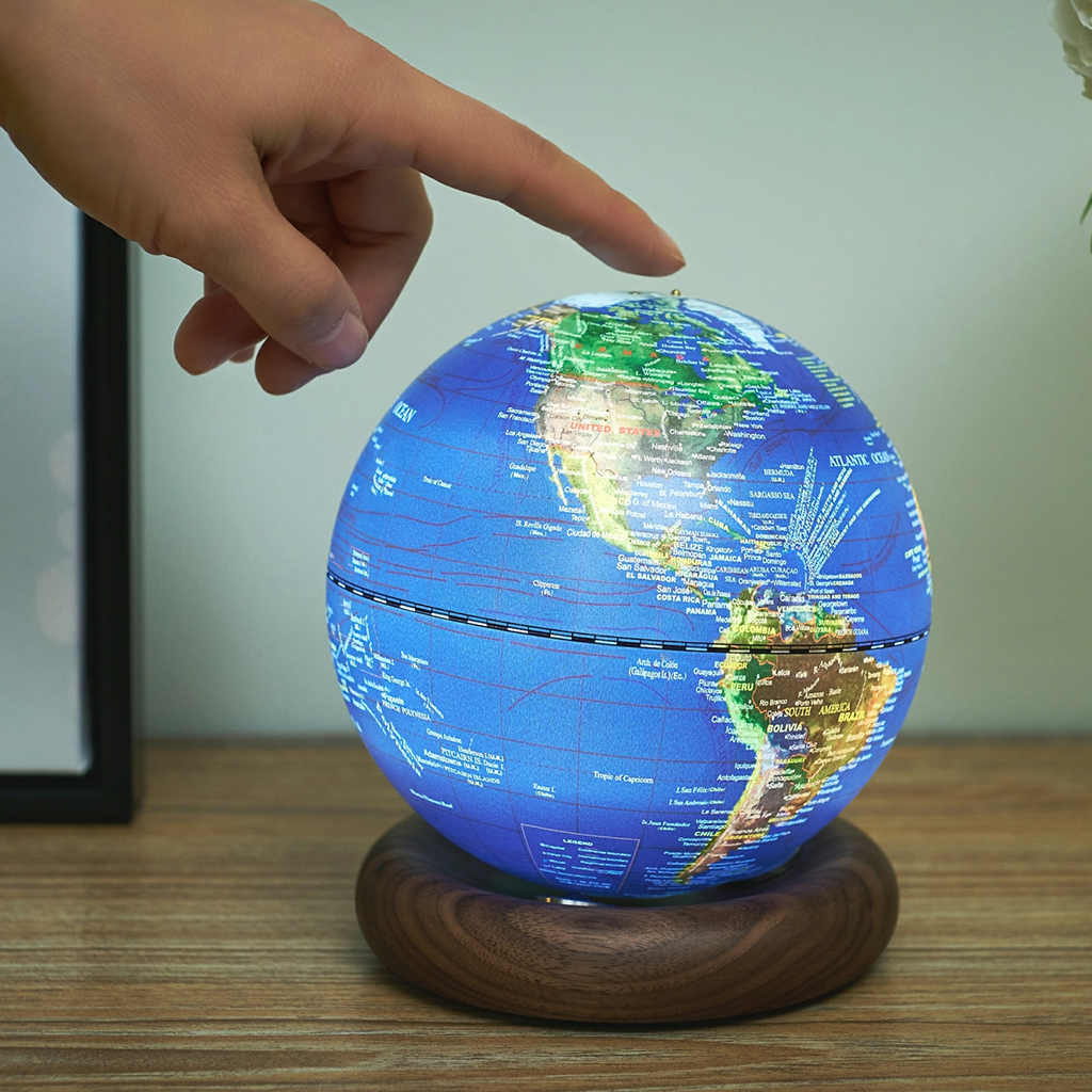 AtlasGlobe Lamp - Gingko Design