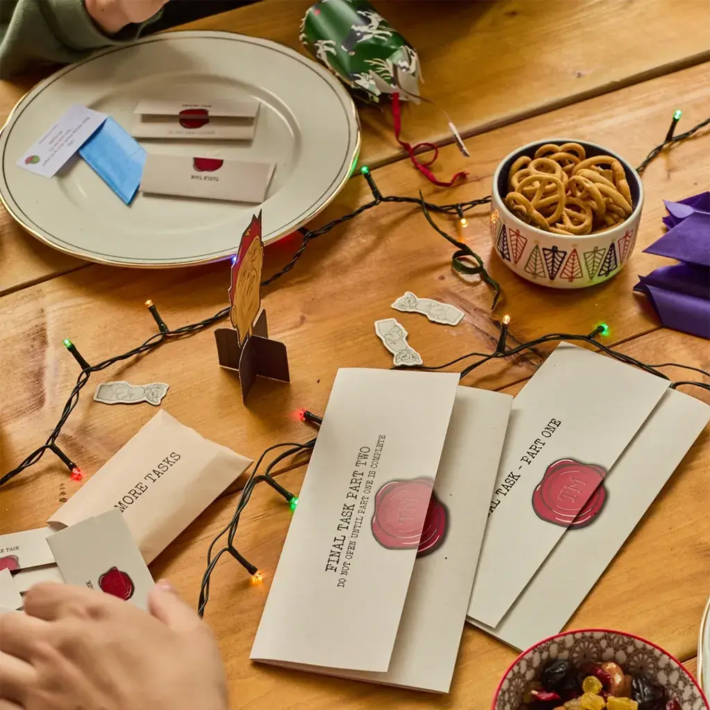 Taskmaster Christmas Crackers 2025 (Set of 6) - Puzzle Post