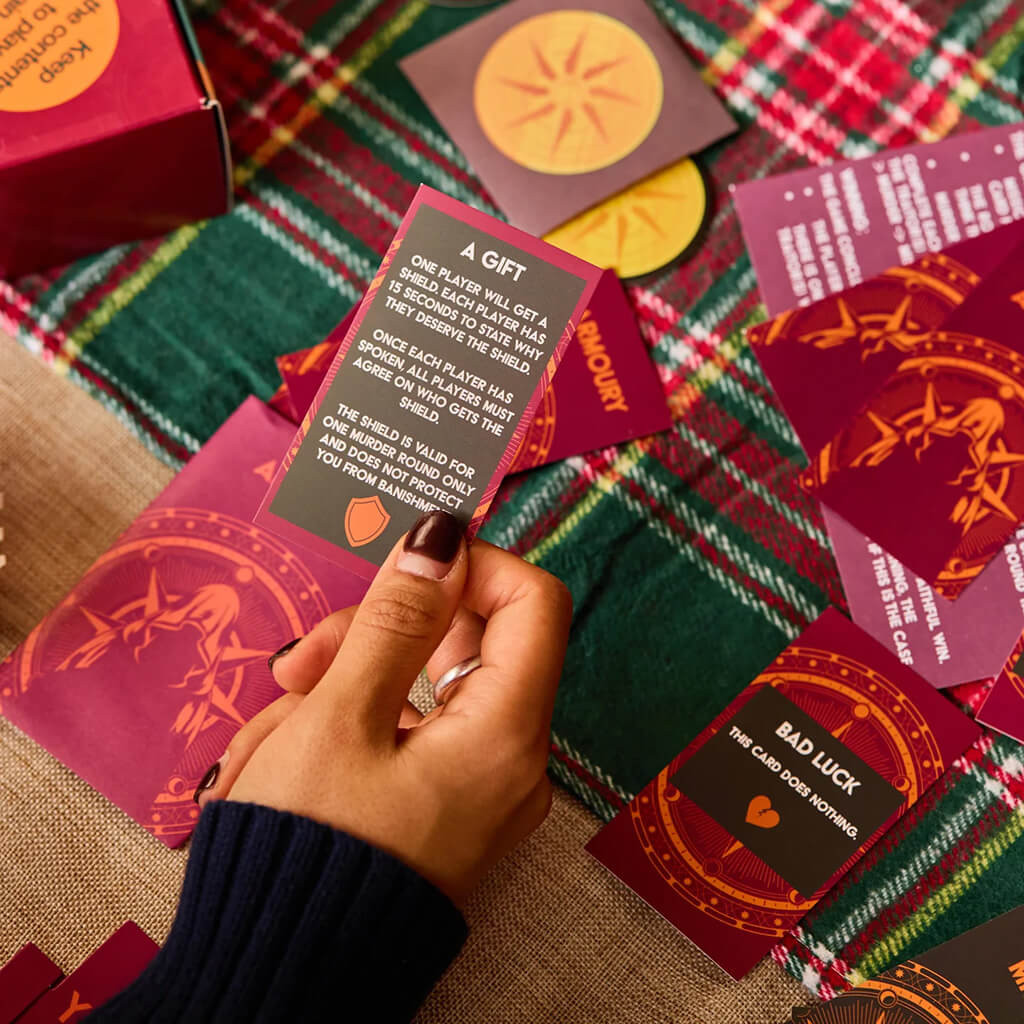 The Traitors Christmas Crackers 2026 (Set of 6) - Puzzle Post