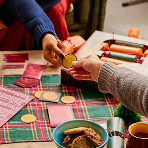 The Traitors Christmas Crackers 2026 (Set of 6) - Puzzle Post