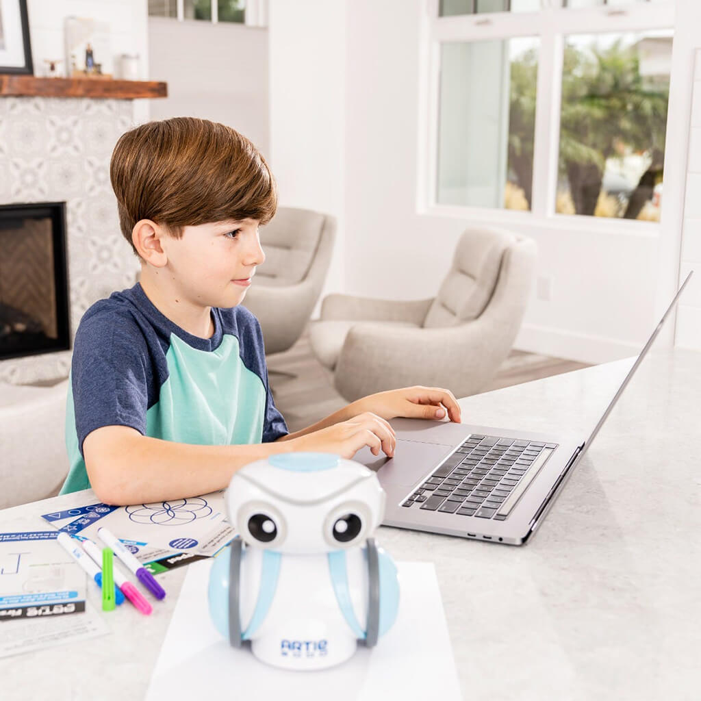 Artie 3000: The Coding, Drawing Robot | Steam Rocket | Fun Educational ...