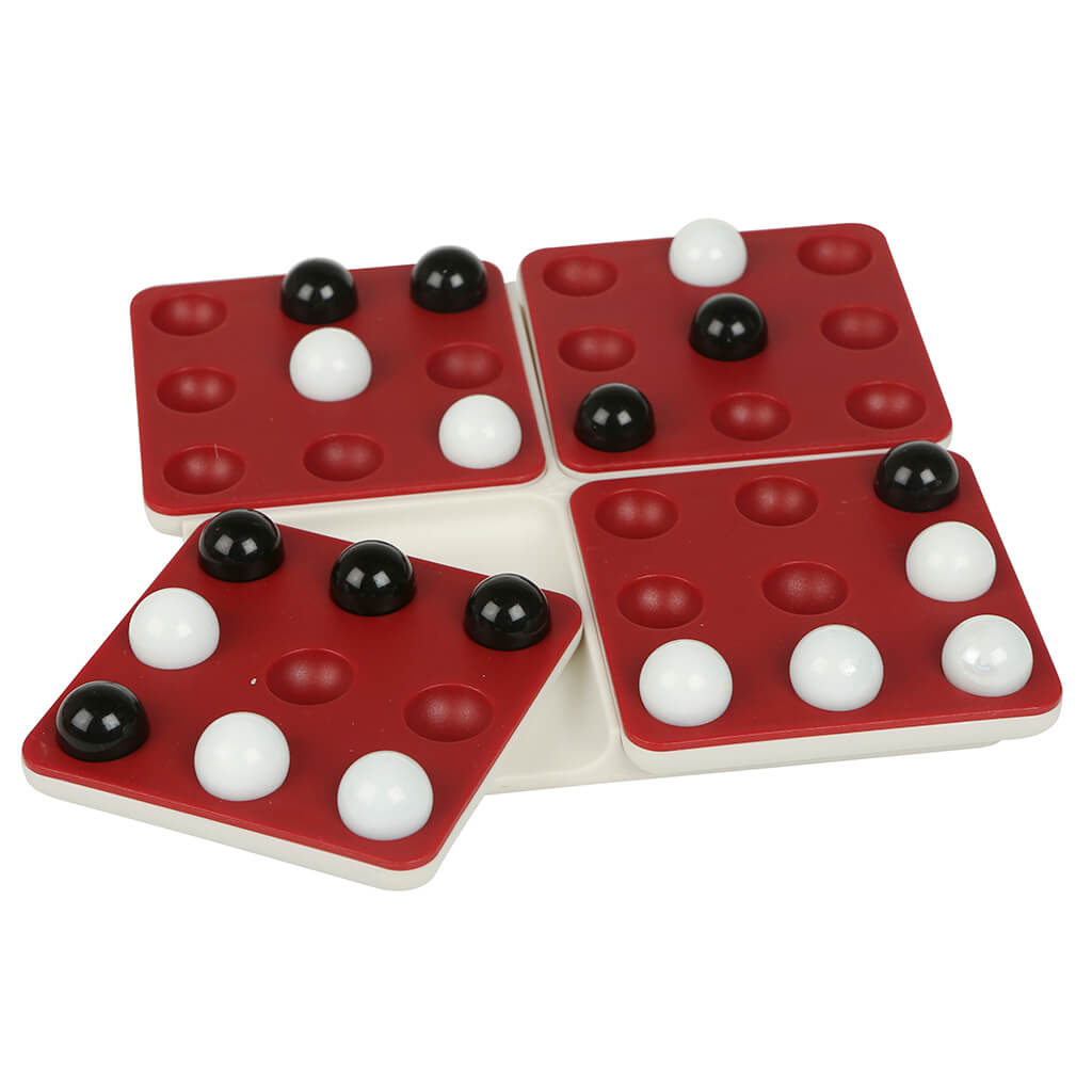 Pentago Game - Martinex