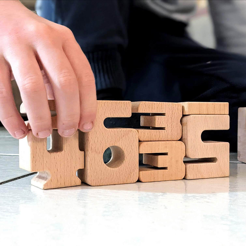 Sumblox Mini Maths Learning Blocks Starter Set (38 Blocks & 36 Activity Cards)